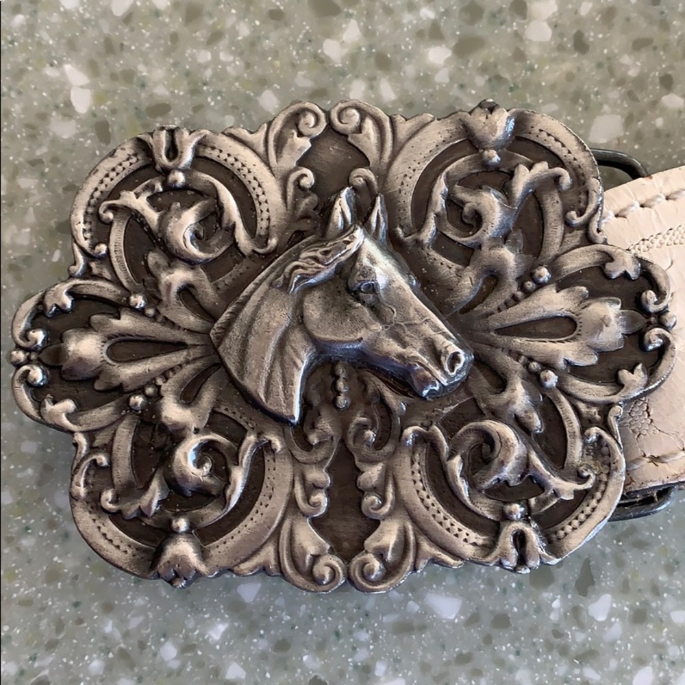 Bergamot brass works horse buckle leather belt